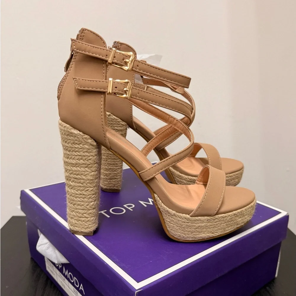 NWT TOP Moda Tan Platform Heels - Picture 2 of 6